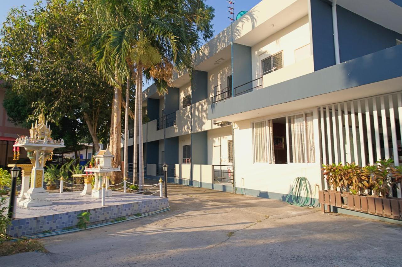 Deejai Hotel ศรีราชา ภายนอก รูปภาพ
