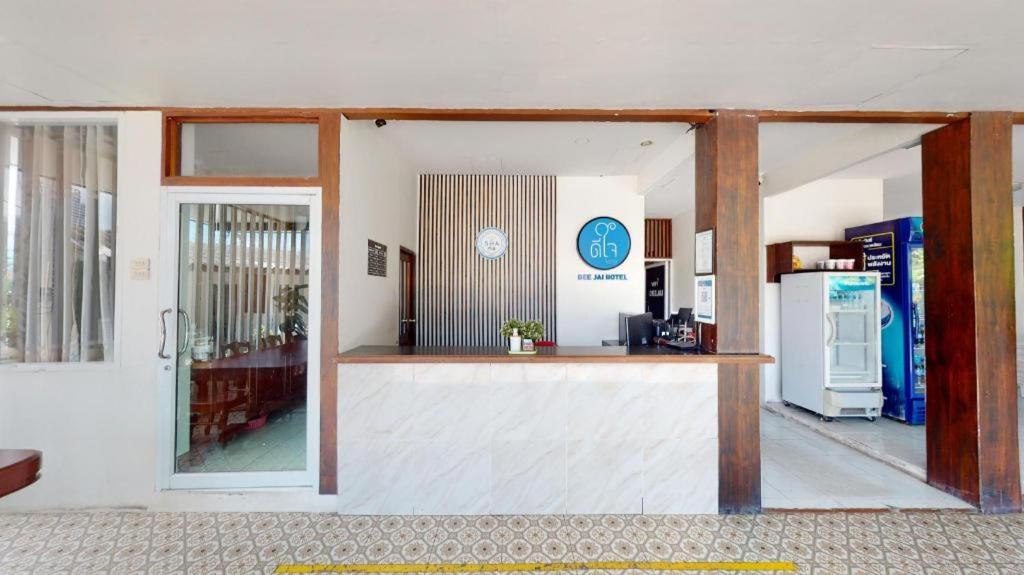 Deejai Hotel ศรีราชา ภายนอก รูปภาพ