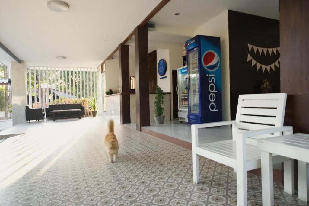 Deejai Hotel ศรีราชา ภายนอก รูปภาพ