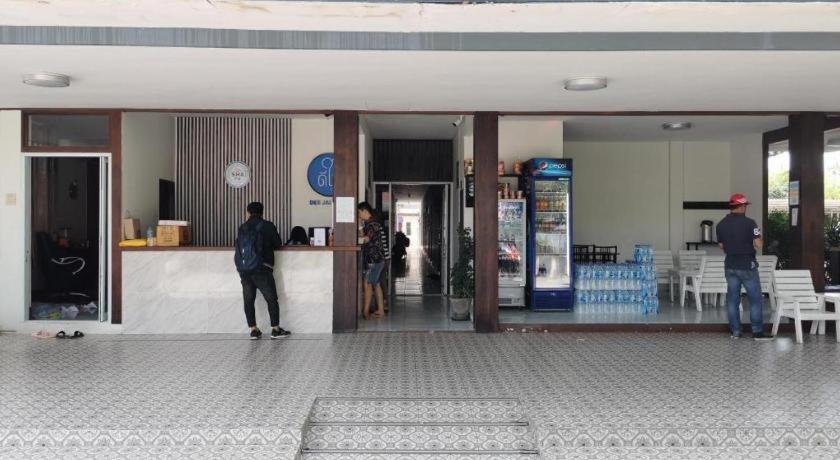 Deejai Hotel ศรีราชา ภายนอก รูปภาพ
